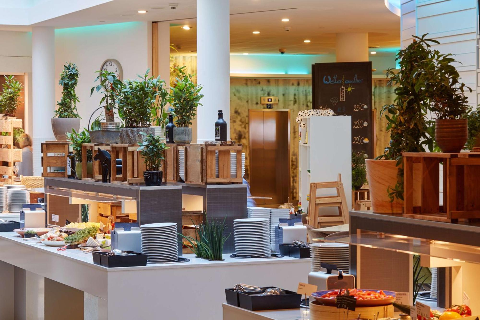 Scandic Potsdamer Platz Hotel 4*